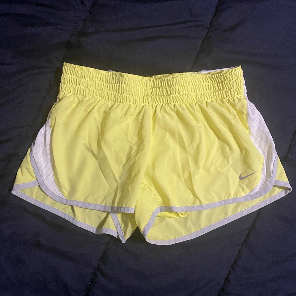 Nike DriFit shorts, M, yellow